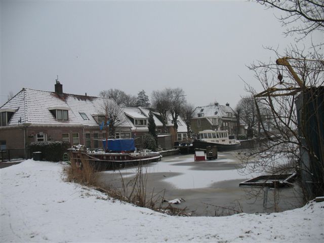 schilkampen in de sneeuw